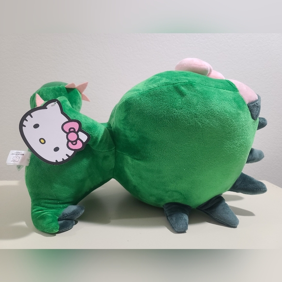 Hello Kitty Dinosaur Plush - Picture 6 of 8
